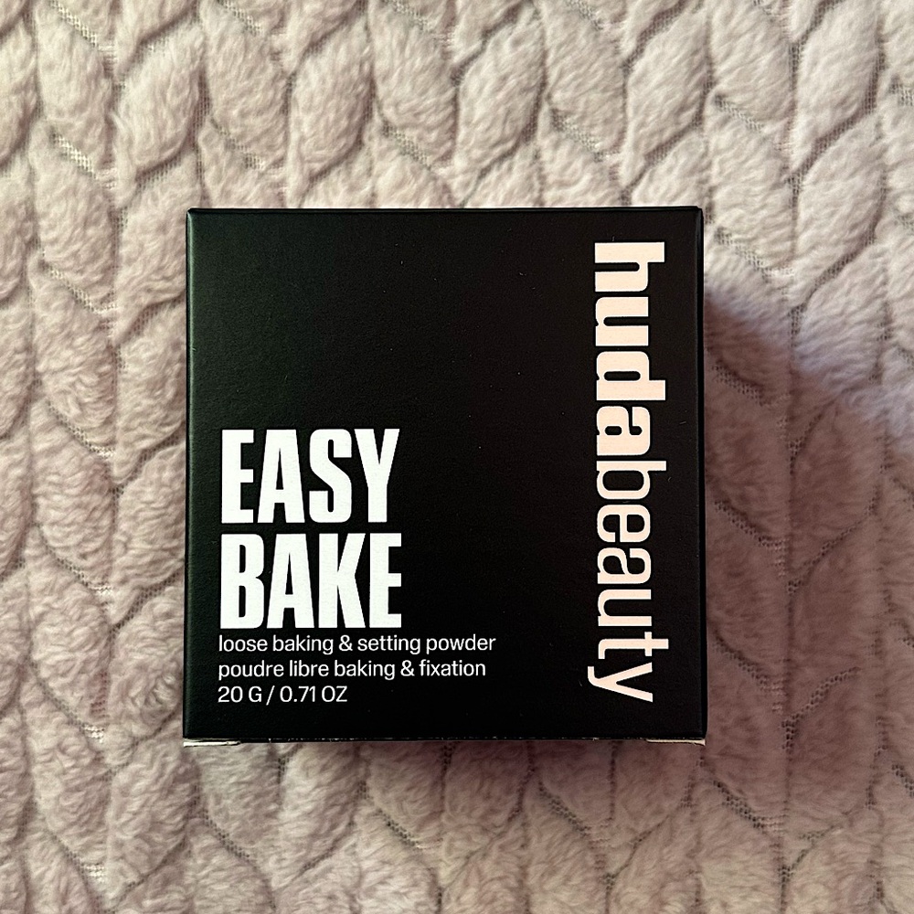 HUDA BEAUTY Cherry Blossom Cake Setting Powder